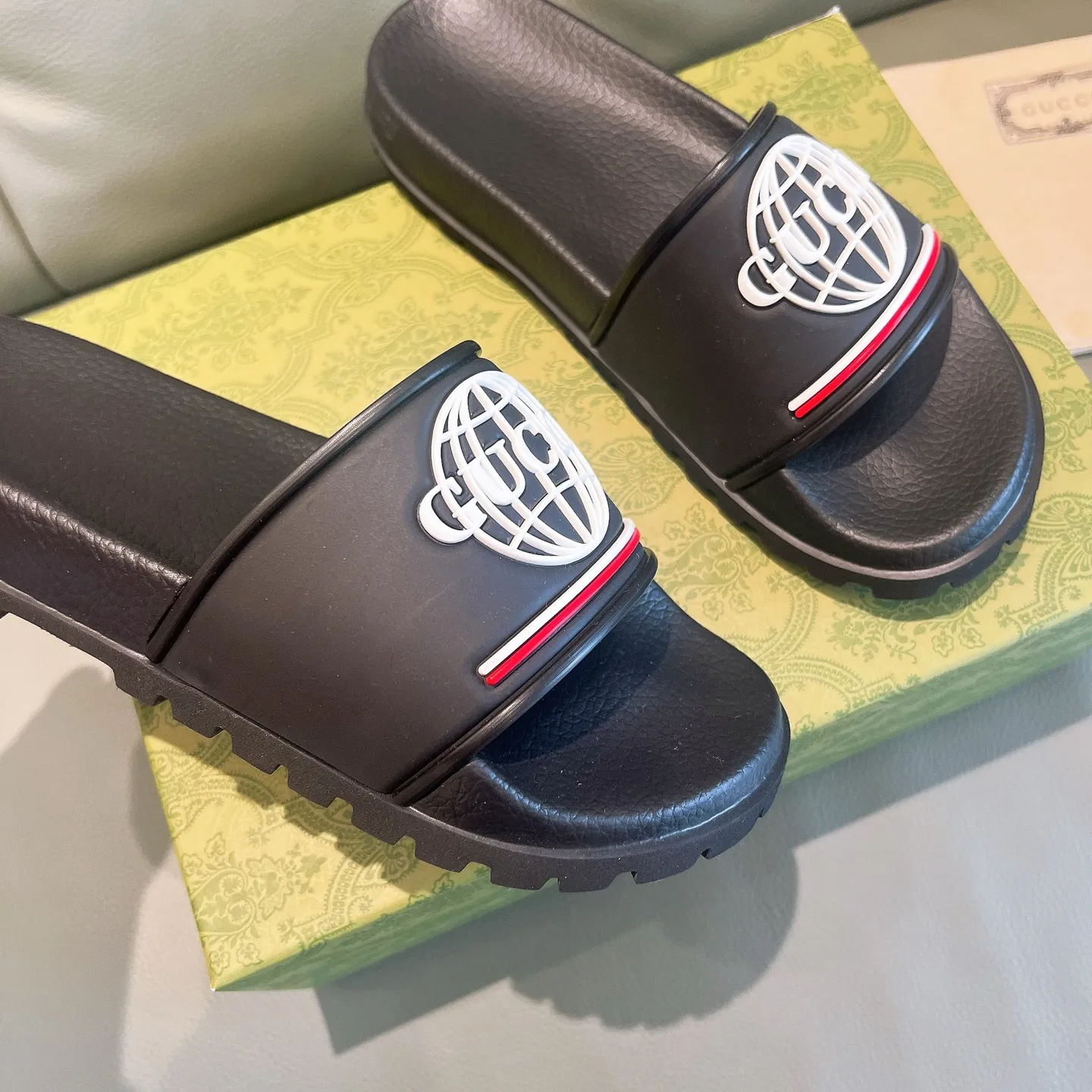 Men's Men's Shoes 130🐮🐮Gucci Gucci Slippers Gucci 2024 latest beach sandals slippers Original molding double G LOGO Original molding consistent Outsole: Men's Men's Shoes u double-layer outsole Size: 35-46